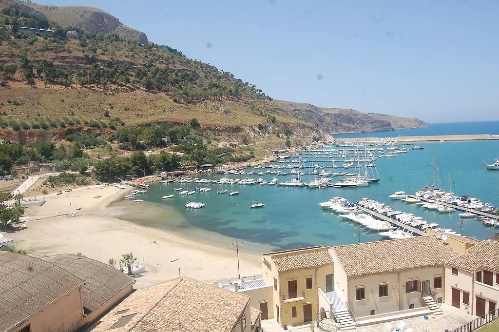 Case Della Baia Castellammare del Golfo 0*,